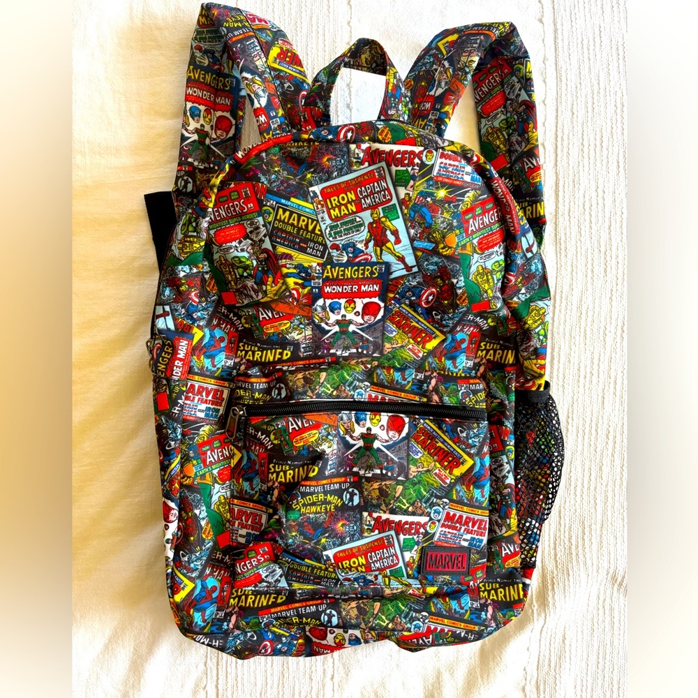 MARVEL Comics full size back pack NWOT